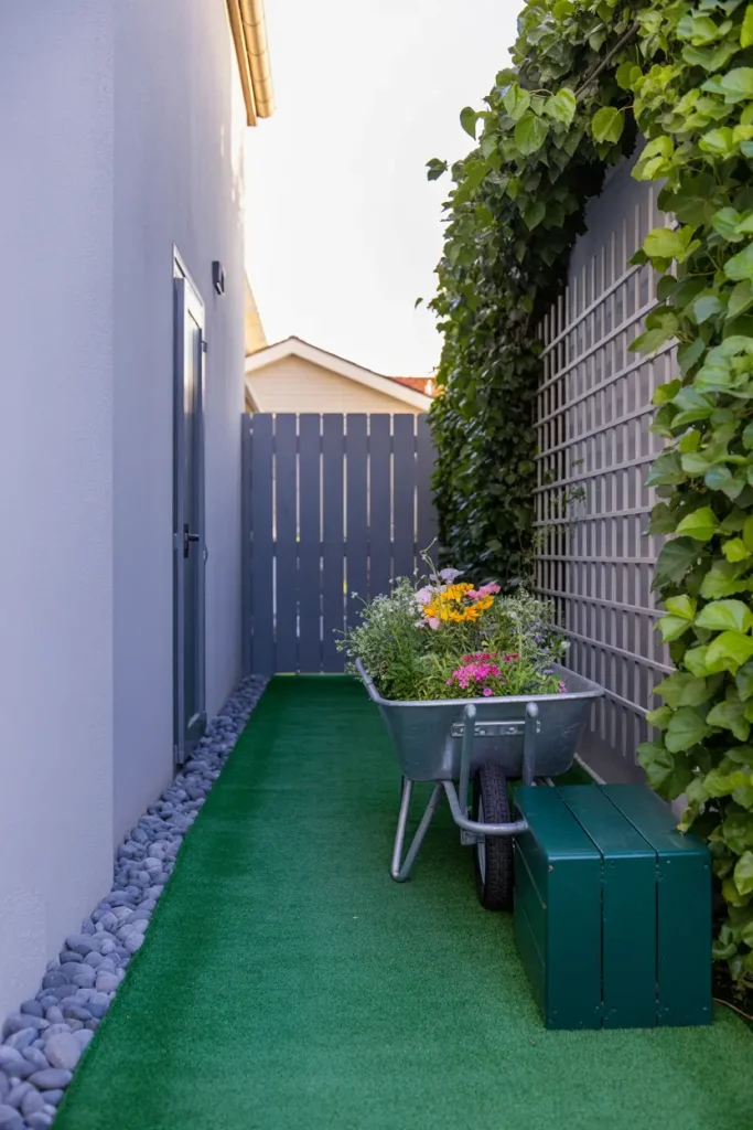 Turn Narrow Side Yards Into Green Paths