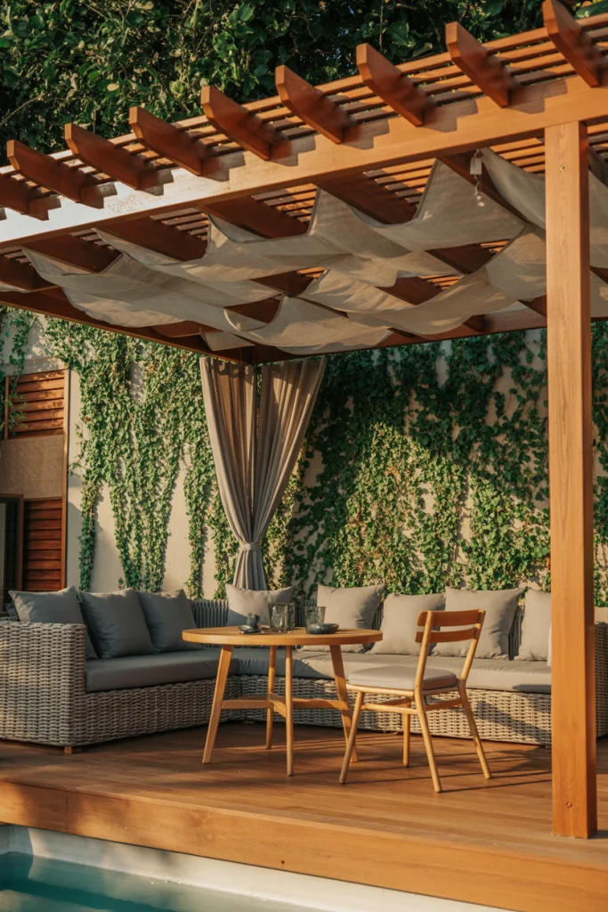 Deck with Pergola and Shade Features